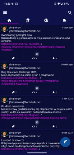 Oś czasu w Shitterze. Na górze przełącznik oś główna, hasztagi, oś globalna, powiadomienia. Pod tym lista wpisów z silva rerum bez obrazków wyróżniających. Tła ciemnoniebieskie, biały tekst, żrące wręcz różowe odnośniki. Tekstowi zdecydowanie przydałoby się dodanie odstępów miedzy blokami i od granic ekranu.