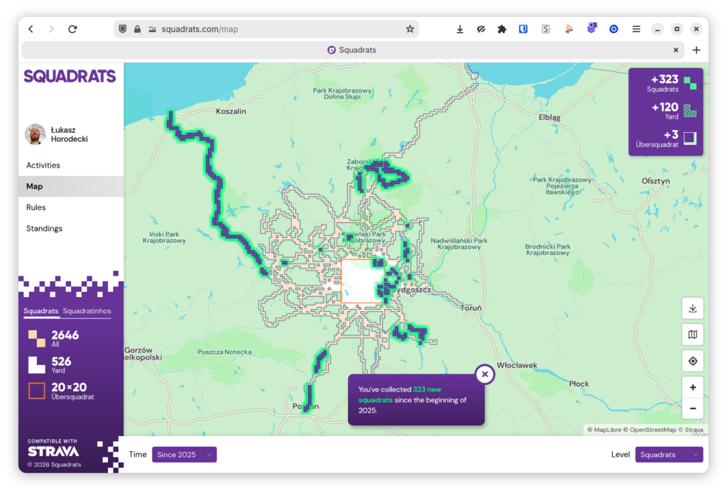 Okno przeglądarki Librewof z mapą z serwisu Squadrats.com pokazującą kwadraty, które zdobyłem w 2025. Najwięcej nowych jest na trasach z Kołobrzegu i do Poznania.