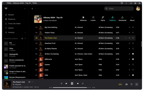Zrzut ekranu zawierający stronę Tidal.com w trakcie odtwarzania mojej playlisty „Albumy 2024 – Top 10”. Tło jest czarne, napisy białe lub jasnoszare.