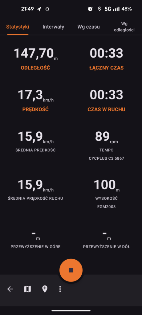 Ekran rejestracji aktywności w OpenTracks z 10 polami. Są to po kolei: odległość, łączny czas, prędkość, czas w ruchu, średnia prędkość, tempo cycplus c3, średnia prędkośc ruchu, wysokość, przewyższenie w górę i dół.